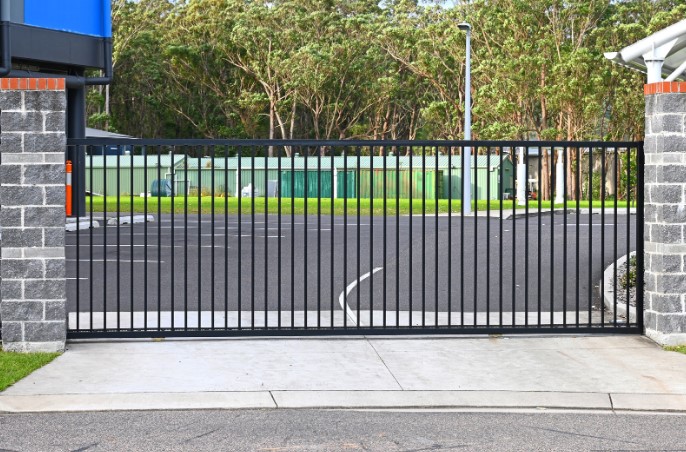 сравнение откатных и распашных ворот плюсы и минусы